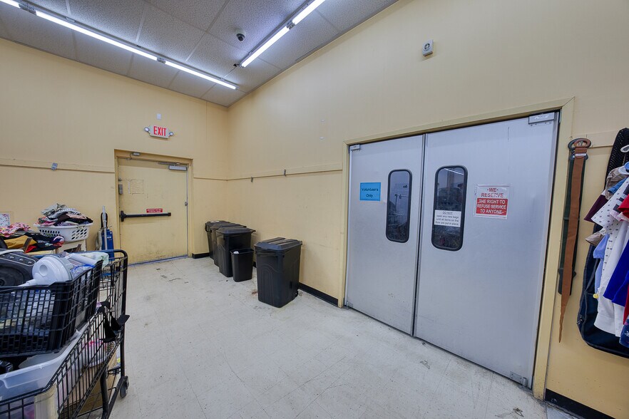 More Photos Of 13247 Jones St, Trona Freestanding For Sale