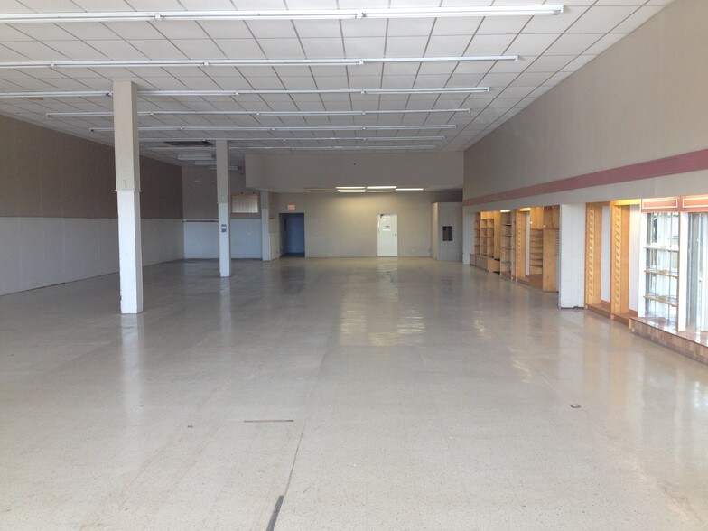 More Photos Of 2542-2630 Barrow St, Abilene Unknown For Lease