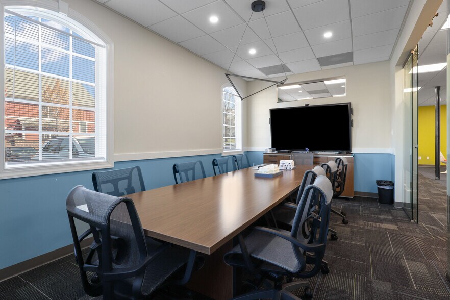 More Photos Of 761B Monroe St, Herndon Office Residential For Lease