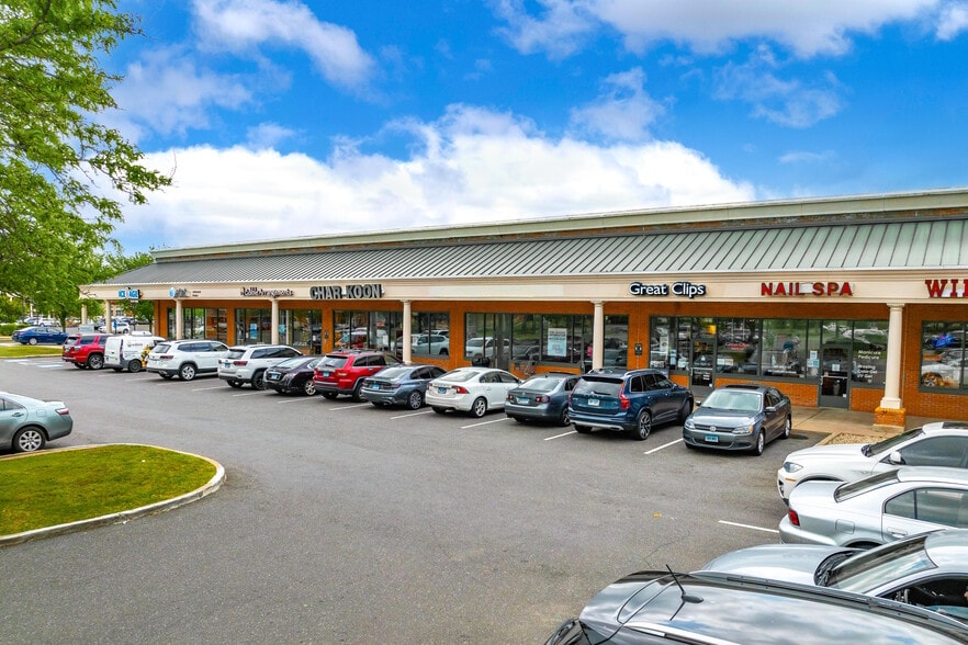 More Photos Of 1095 Kennedy Rd, Windsor General Retail For Lease