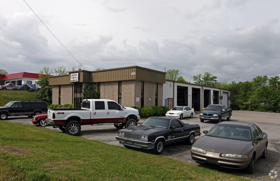 More Photos Of , Nashville Unknown For Sale