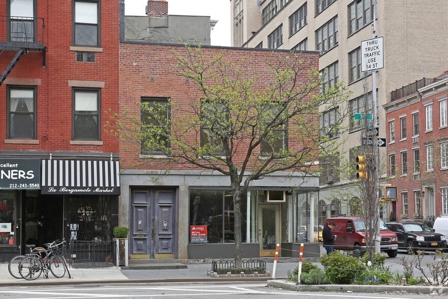 More Photos Of 148 Ninth Ave, New York Storefront Retail Residential For Lease