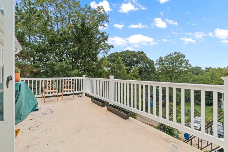 More Photos Of 711 Gladstone Ave, Baltimore Apartments For Sale