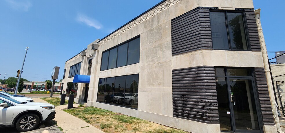 More Photos Of 2144 S Macarthur Blvd, Springfield Office For Lease