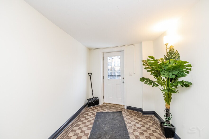 More Photos Of 6711 S Paxton Ave, Chicago Multifamily For Sale