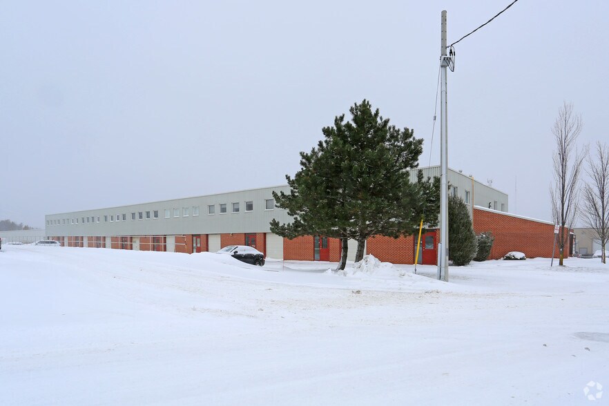 More Photos Of 62 Mcbrine Pl, Kitchener Industrial For Sale