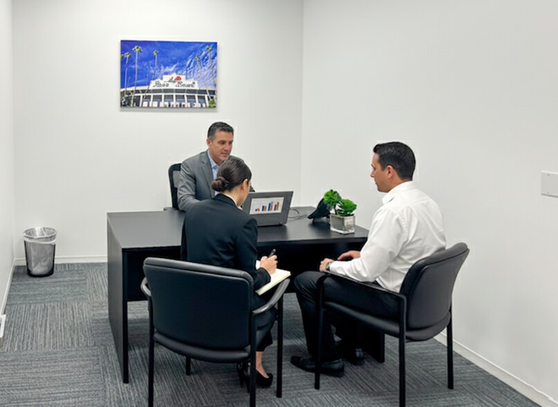 More Photos Of 35 N Lake Ave, Pasadena Office For Lease