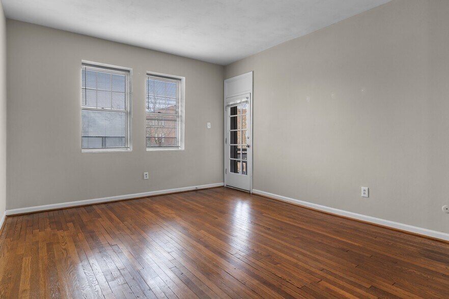 More Photos Of 625 W Princess Anne Rd, Norfolk Apartments For Sale