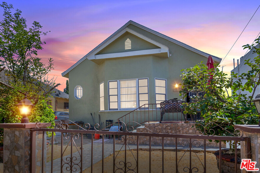 Primary Photo Of 322 Cornwell St, Los Angeles Multifamily For Sale