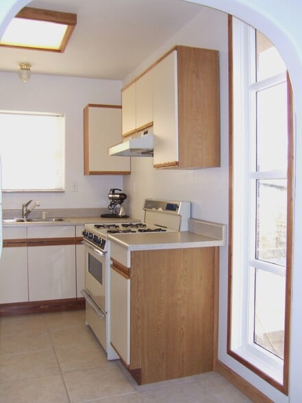 More Photos Of 10354 Prospect Ave, Santee Office For Sale