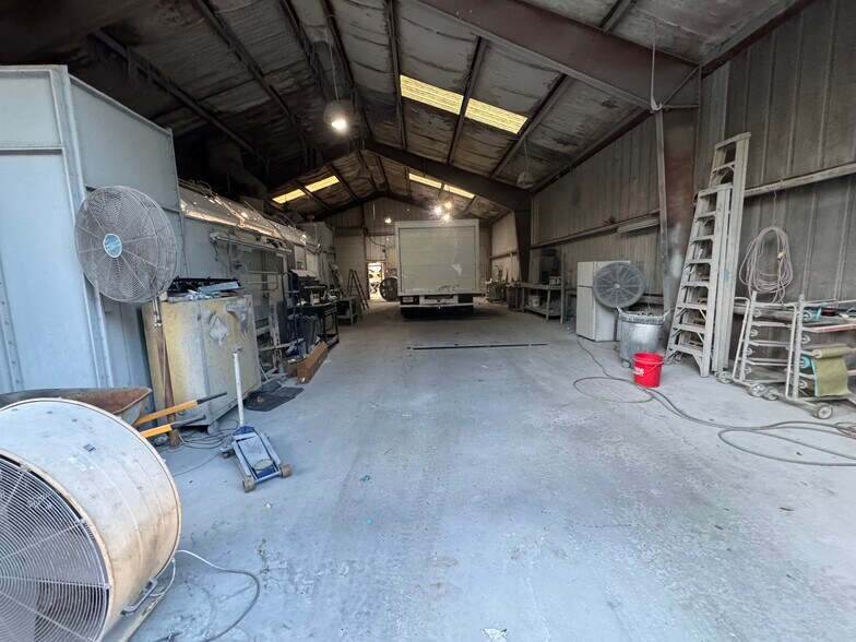 More Photos Of 1060 Nursery Rd, Winter Springs Auto Repair For Sale