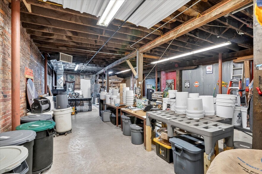 More Photos Of 33 W Olive St, Aurora General Retail For Sale