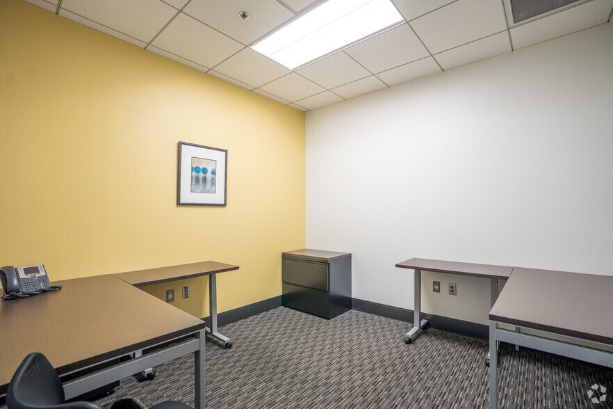 More Photos Of 445 Dexter Ave, Montgomery Coworking Space