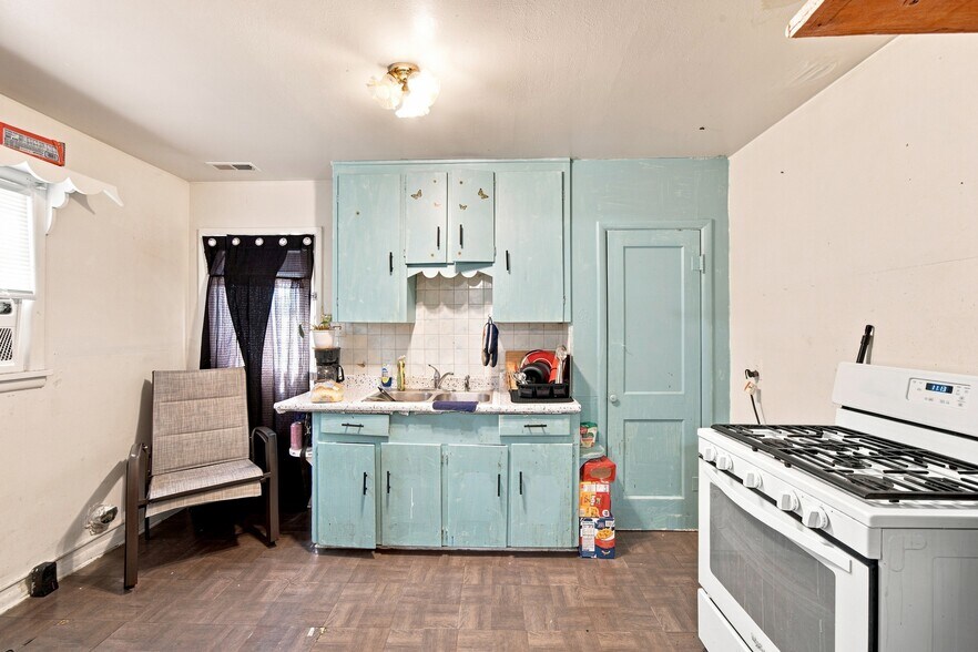 More Photos Of 2006 E 7th St, Pueblo Multifamily For Sale