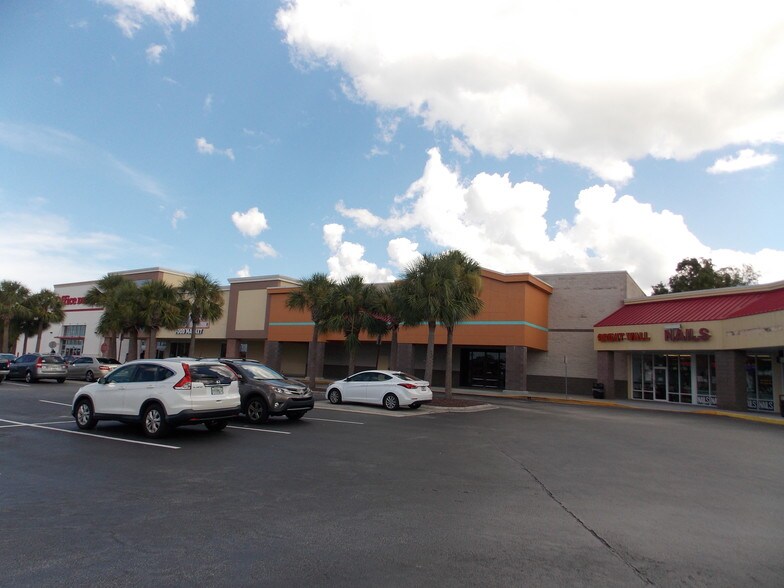 More Photos Of 820 Palm Bay Rd, Melbourne Unknown For Lease