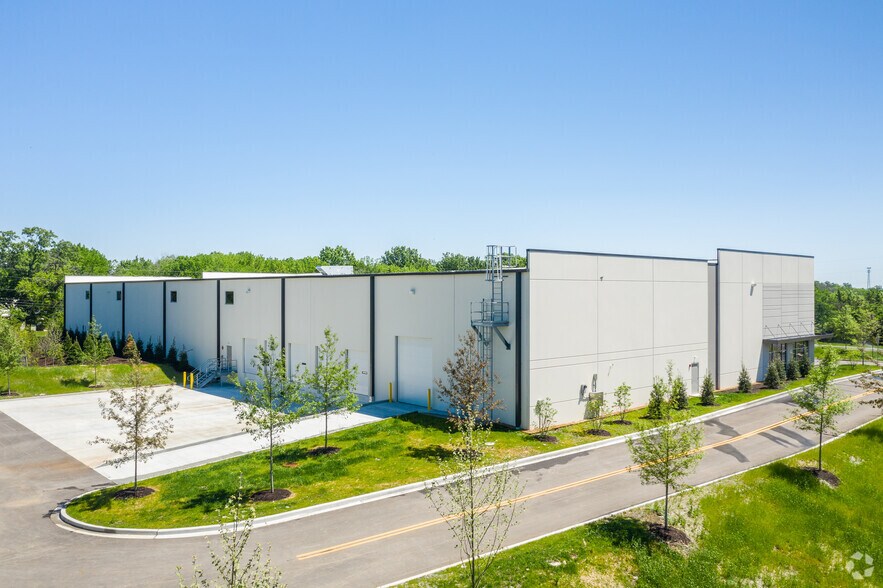 More Photos Of 12605 Old Hickory Blvd, Antioch Industrial For Sale