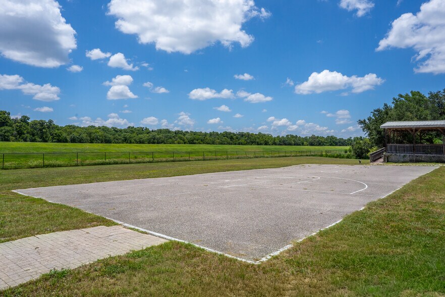 More Photos Of 11734 Jefferson Rd, Thonotosassa Schools For Sale