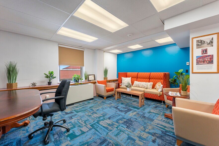 More Photos Of 1 W Market St, Corning Office Residential For Lease