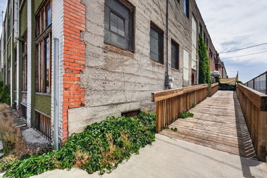 More Photos Of 615 S 1st Ave, Pocatello Restaurant For Sale