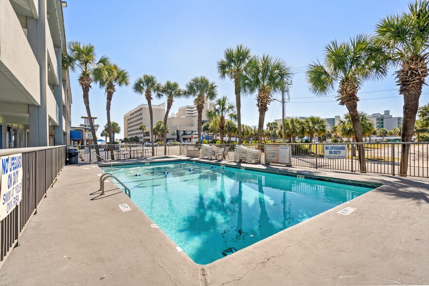 More Photos Of 806 S Ocean Blvd, Myrtle Beach Hotel For Sale