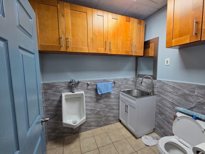 More Photos Of 16116-16120 46th Ave, Flushing Storefront For Lease