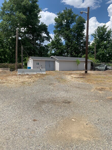More Photos Of 711 Old Ritchie Rd, Capitol Heights Distribution For Lease