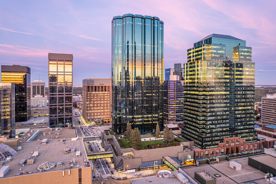 Primary Photo Of 10180 101 St NW, Edmonton Coworking Space