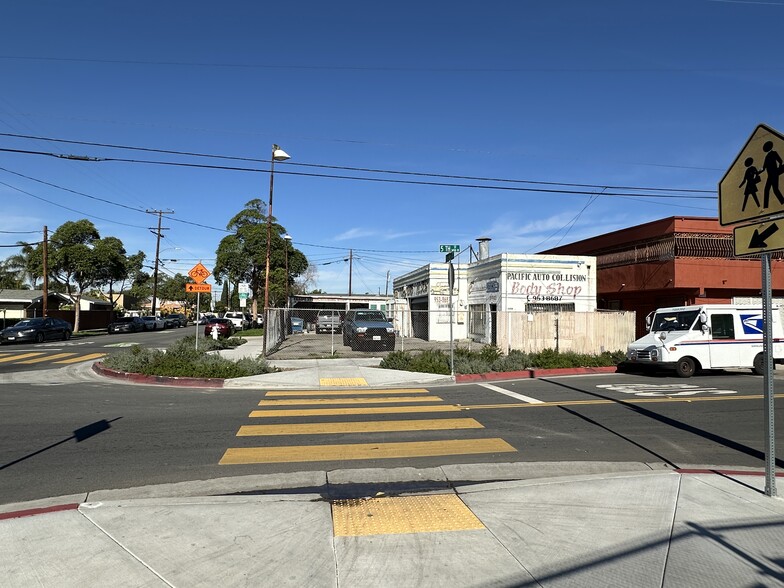 More Photos Of 1429 W 5th St, Santa Ana Auto Repair For Sale