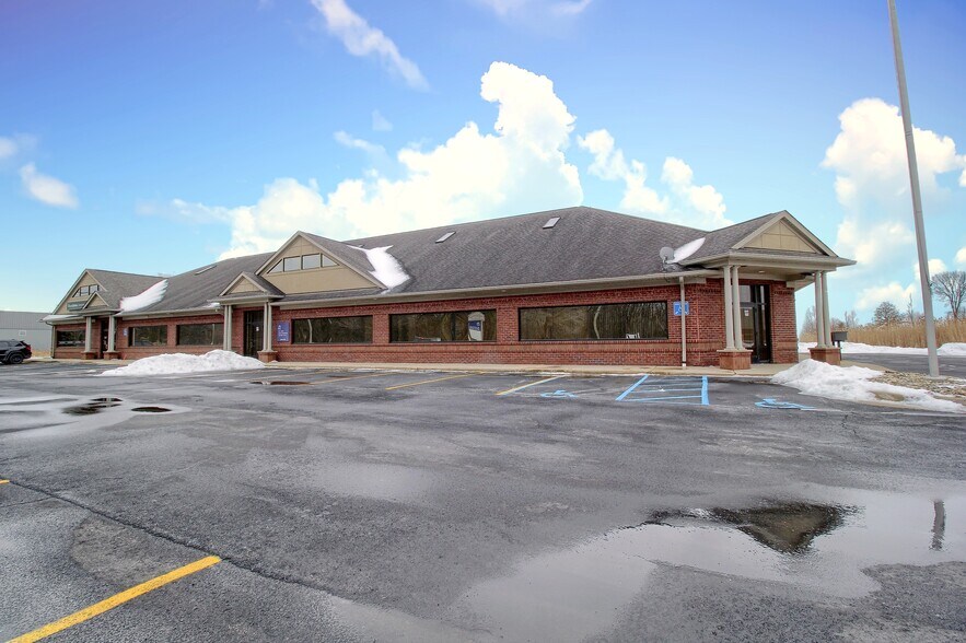 More Photos Of 10127 Marine City Hwy, Ira Township Medical For Lease