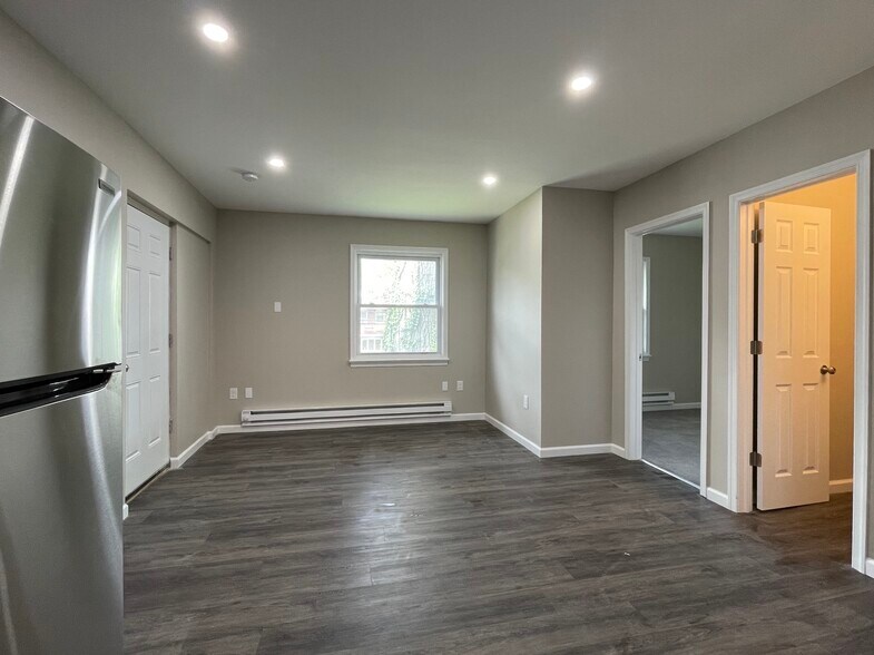 More Photos Of 430 Macdade Blvd, Collingdale Apartments For Sale