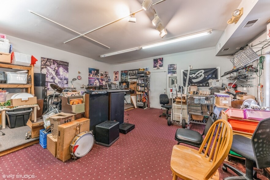 More Photos Of 3 S Old Rand Rd, Lake Zurich Storefront Retail Residential For Sale