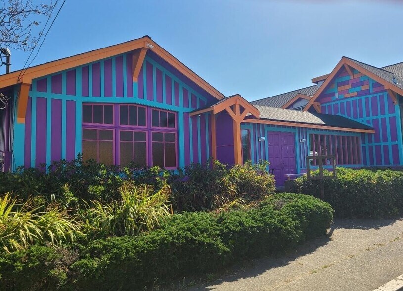 More Photos Of 1039 H St, Eureka Religious Facility For Sale