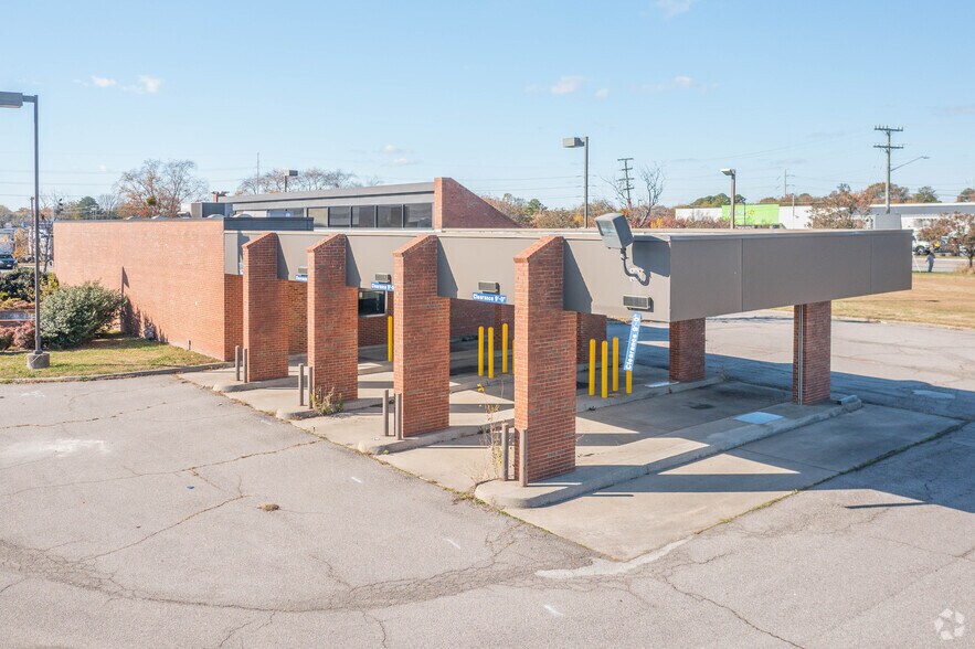 More Photos Of 3351 E Princess Anne Rd, Norfolk Bank For Sale