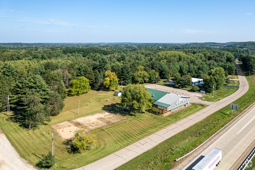 More Photos Of 810 Bowling Ln, Waupaca Bowling Alley For Sale