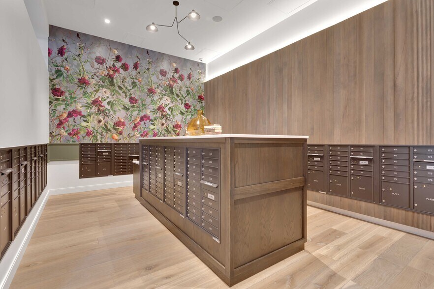 More Photos Of 1840 Market St, Denver Apartments For Lease