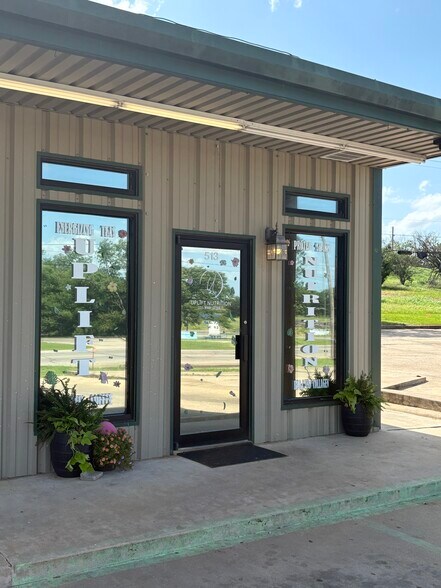 More Photos Of 519 S Woody Guthrie St, Okemah General Retail For Sale