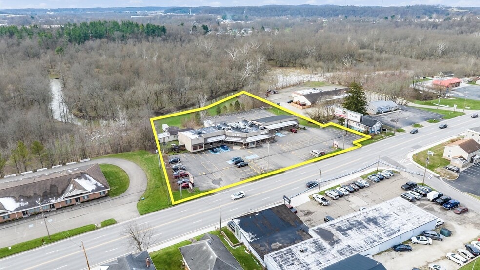 More Photos Of 2000 E Wheeling Ave, Cambridge Storefront For Sale