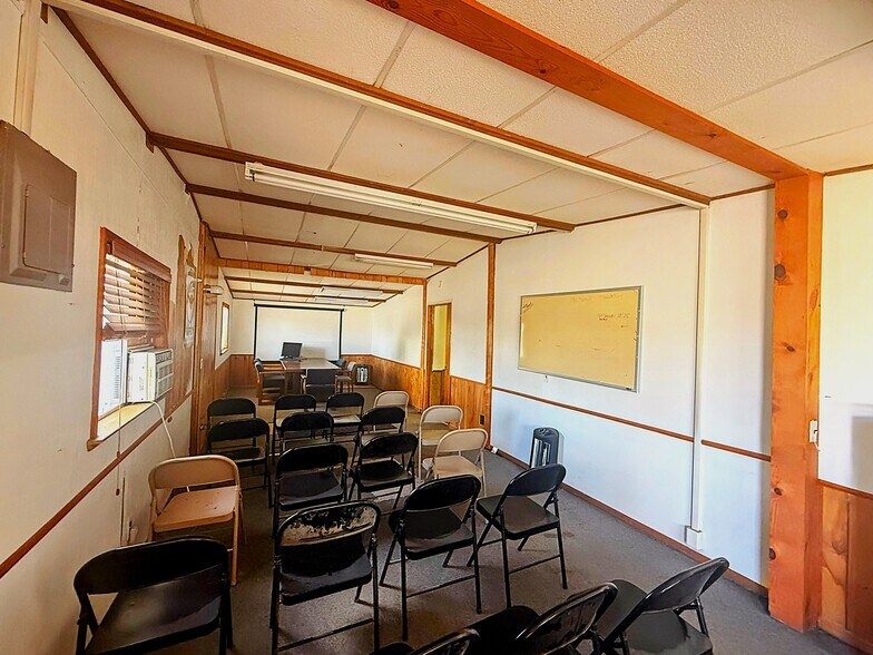 More Photos Of 8523 US 271S Hwy, Powderly Light Distribution For Sale
