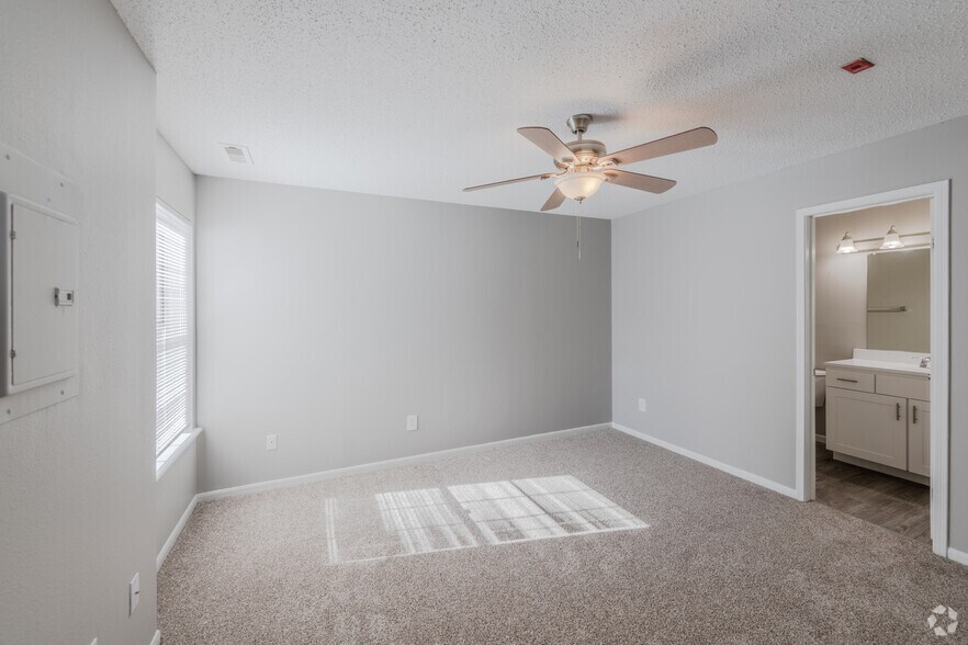 More Photos Of 100 Elena St, Cranston Apartments For Sale