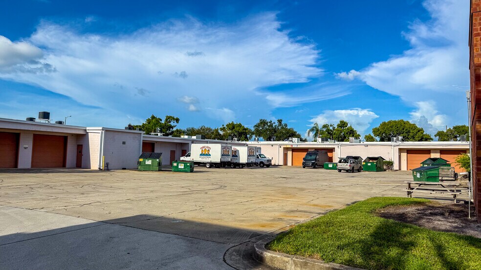 More Photos Of 4900 Creekside Dr, Clearwater Unknown For Lease