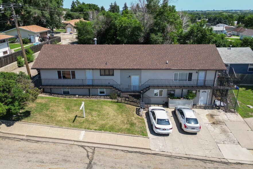More Photos Of 304 10th Ave NW, Mandan Multifamily For Sale