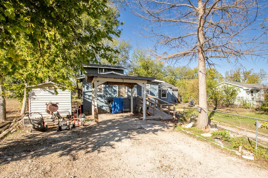 More Photos Of 162 Mendoza Ln, Buda Land For Sale