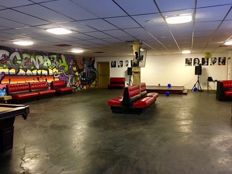 More Photos Of 1307 N May Ave, Oklahoma City General Retail For Sale