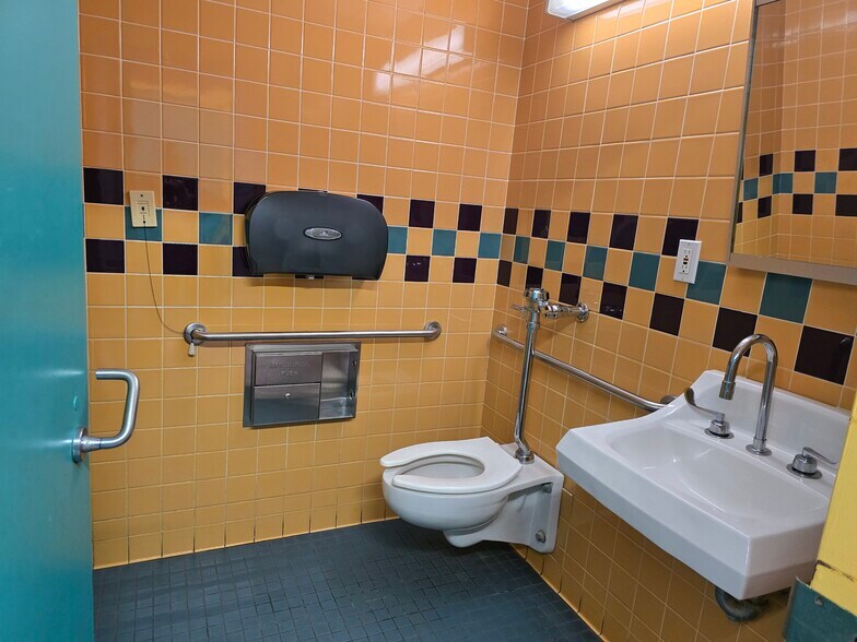 More Photos Of 6202 16th Ave, Brooklyn Rehabilitation Center For Lease