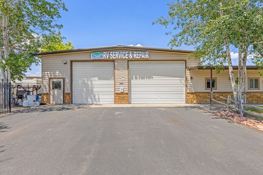 More Photos Of 451 S Andersen St, Longmont Service For Lease