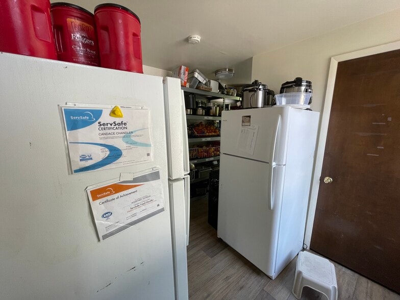 More Photos Of 727 N 31st St, Milwaukee Specialty For Sale