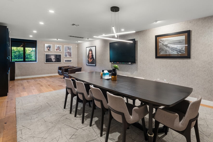 More Photos Of 9247 Alden Dr, Beverly Hills Office For Lease