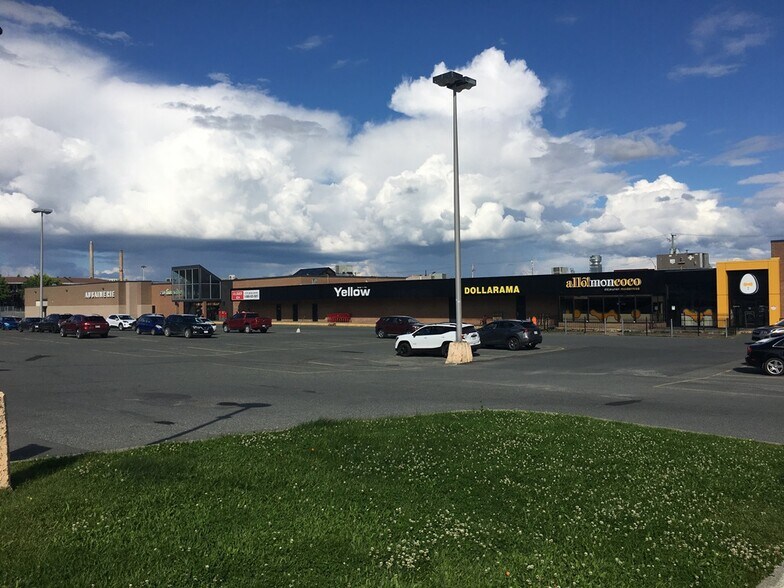 More Photos Of 4 15E Rue, Rouyn-noranda Freestanding For Lease