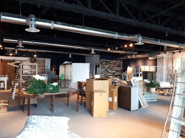 More Photos Of 10939 120th St NW, Edmonton General Retail For Lease