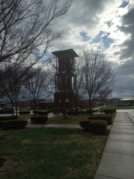 More Photos Of 55 MedPark Dr, Somerset Office For Lease